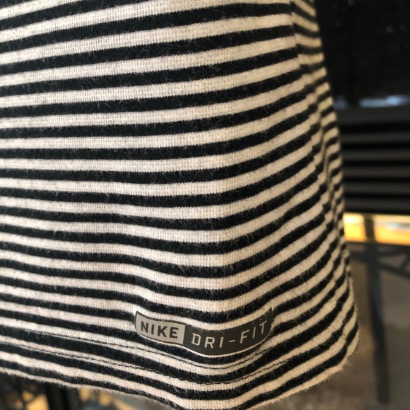 Hurley Nike Dri fit hooded long sleeve - Picture 4 of 5